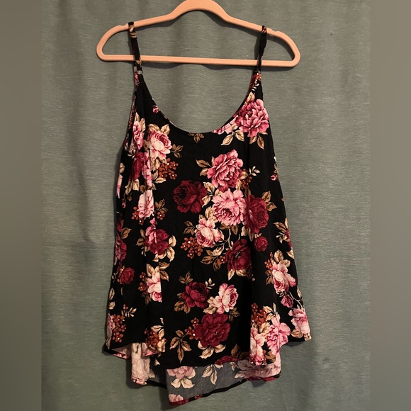 💕 Torrid Cami 💕 - Picture 3 of 4